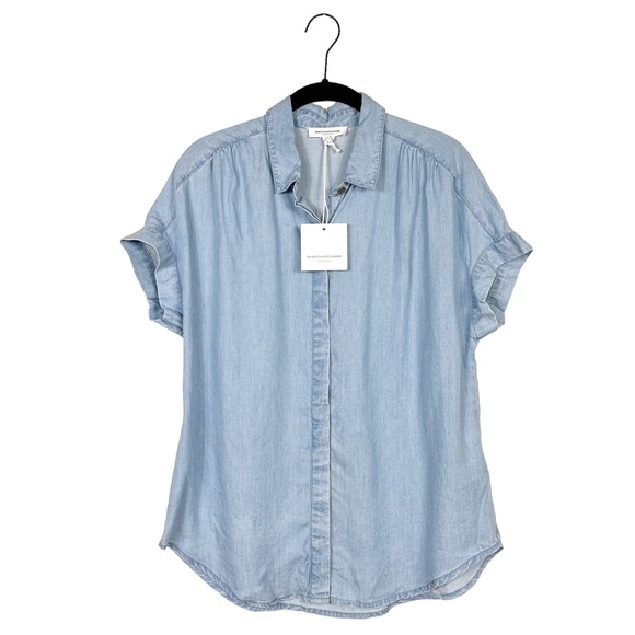 beachlunchlounge Tops - NWT Beach Lunch Lounge Collection Lyle Short Sleeve Chambray Button-Up Shirt S